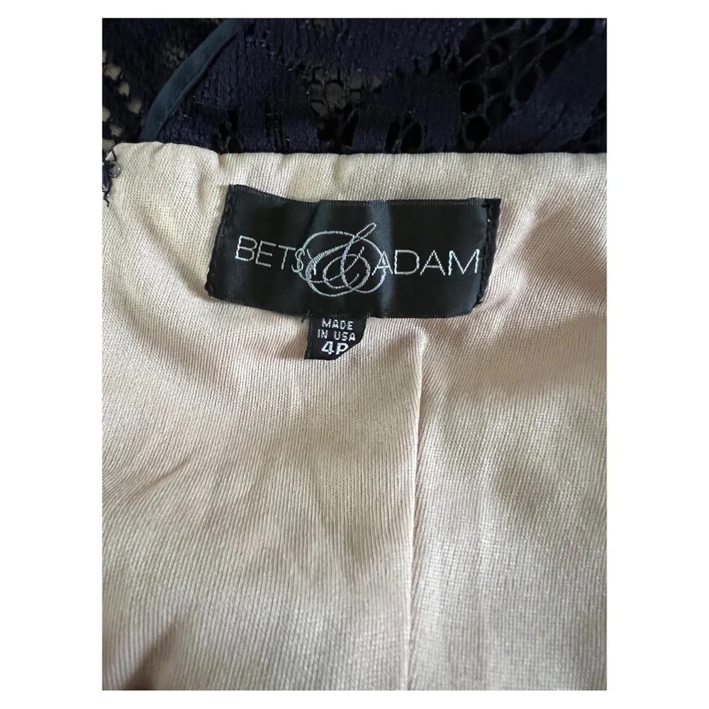 Betsy & Adam Sleeveless Lace Print Dress / Navy Blue & Nude / Tule Hem / Size 4P - Picture 8 of 9